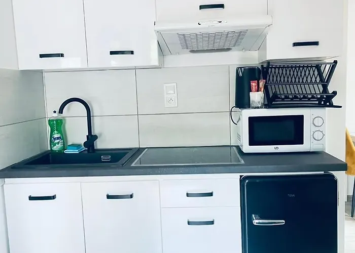 Nr.2 Nad Jeziorem W Puszczy Zielonka Holiday home *